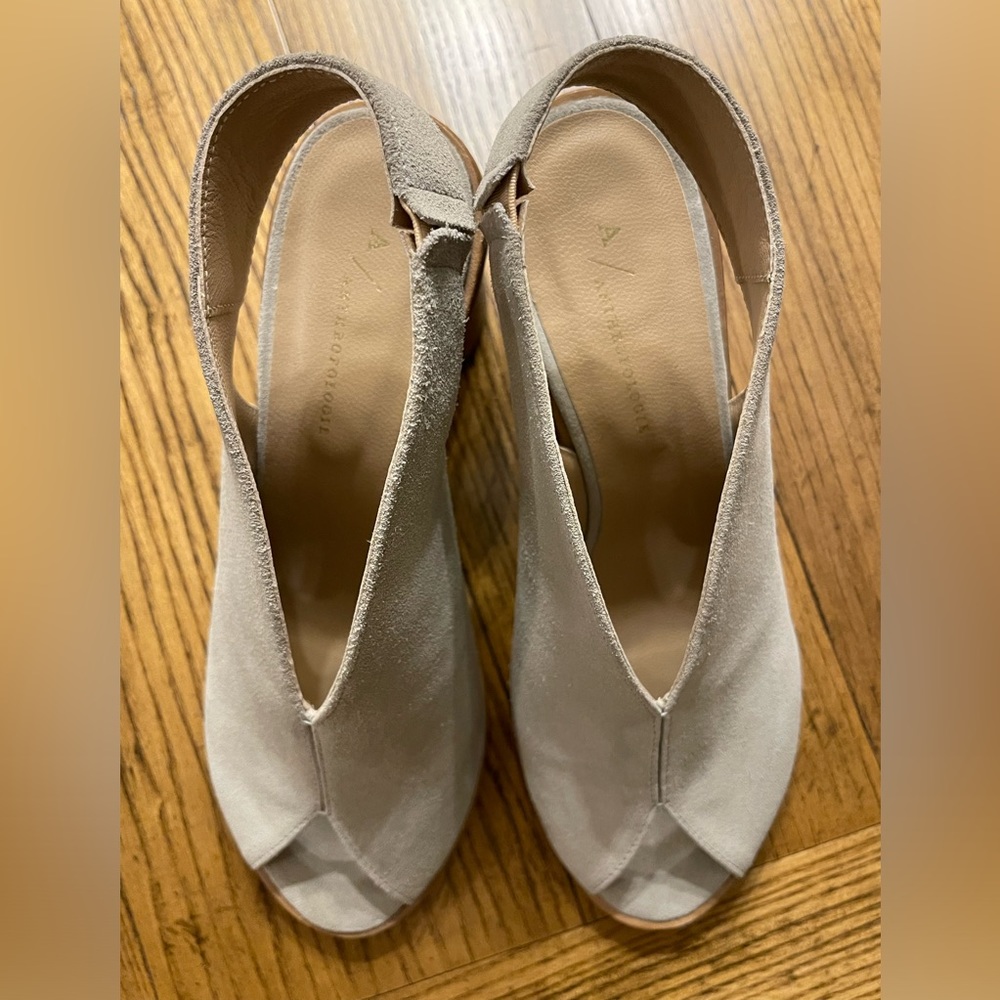 Anthropologie Peep Toe sling backs 39